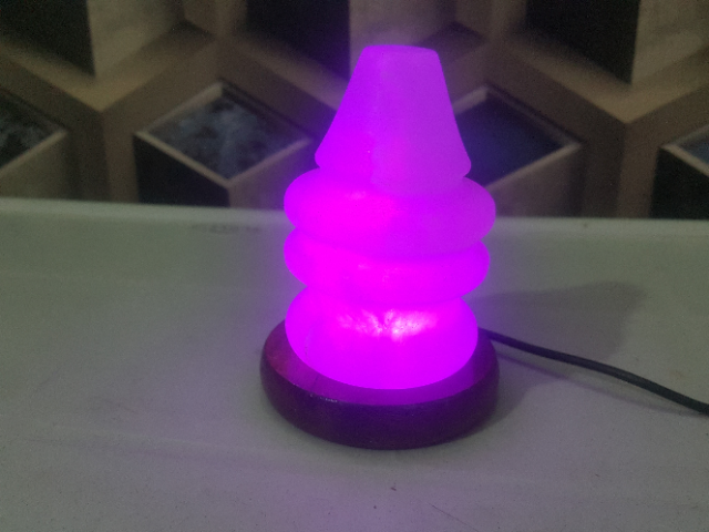 himalayan usb designed lamp (pink) with light